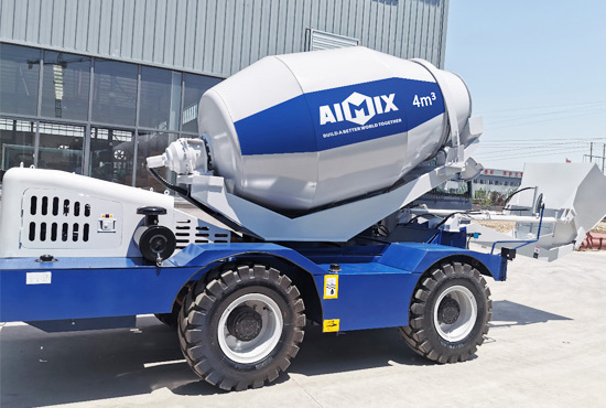 Self Loading Concrete Mixer for Sale