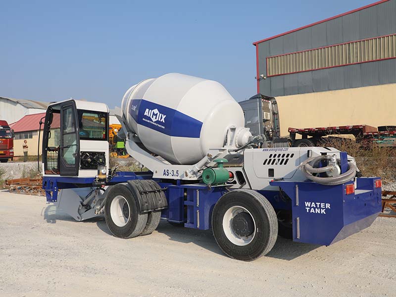 3.5 cub self loading mixer