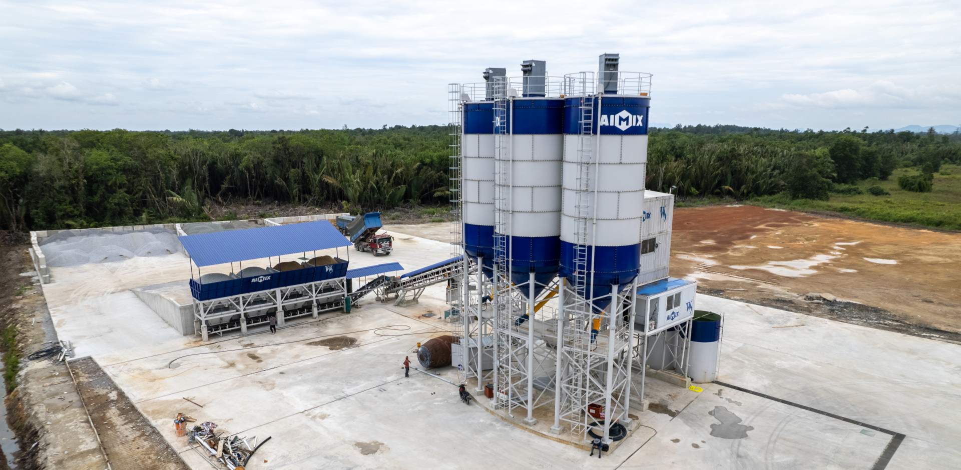 AJ180 China concrete batching plant